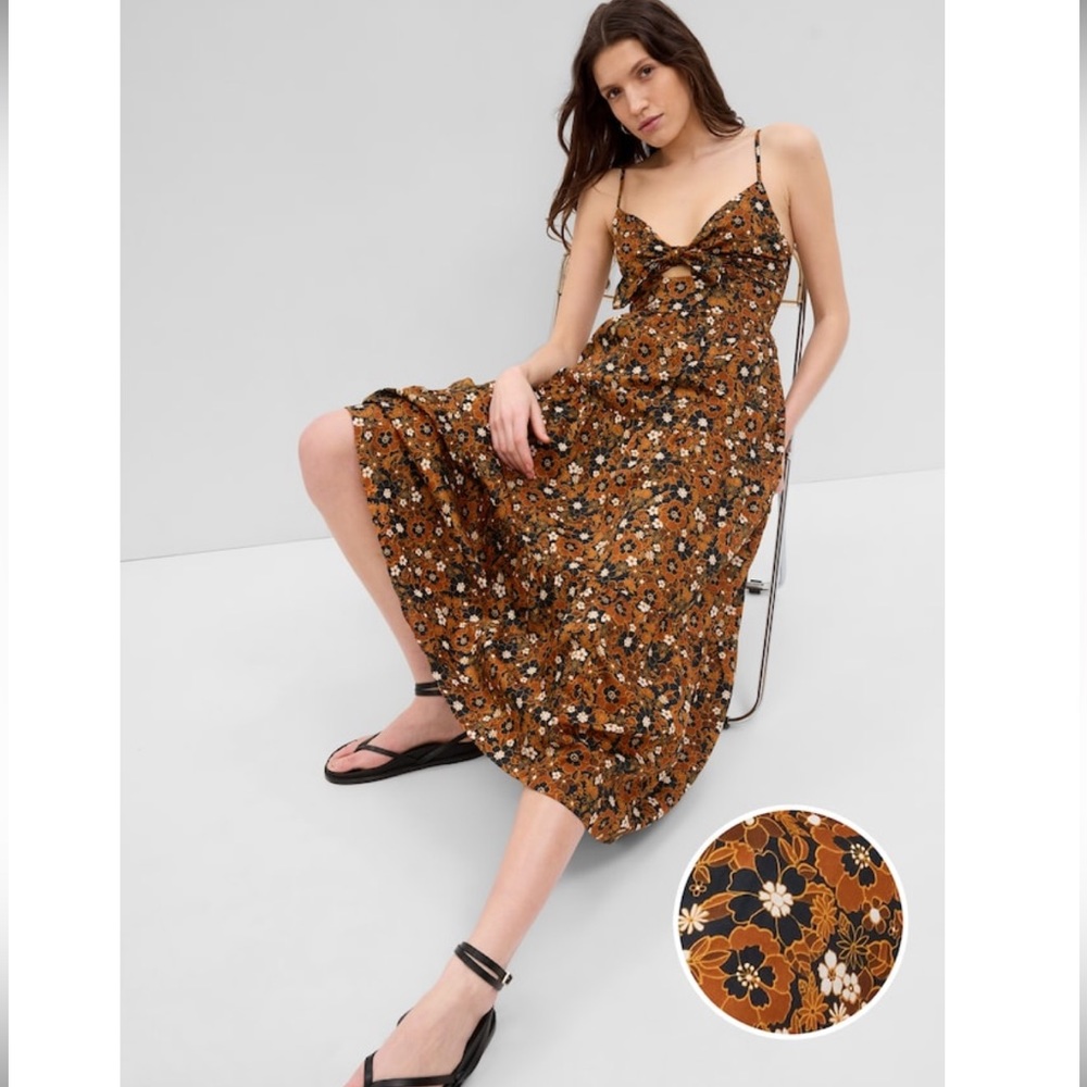 {Gap} Tie Front Cutout Maxi Dress